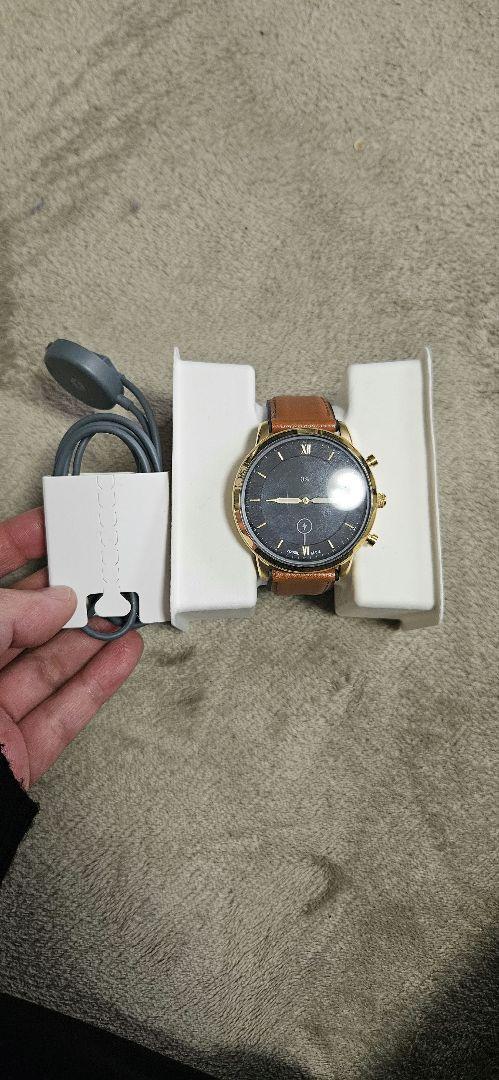 FOSSIL　HYBRID　HR Smart Watch