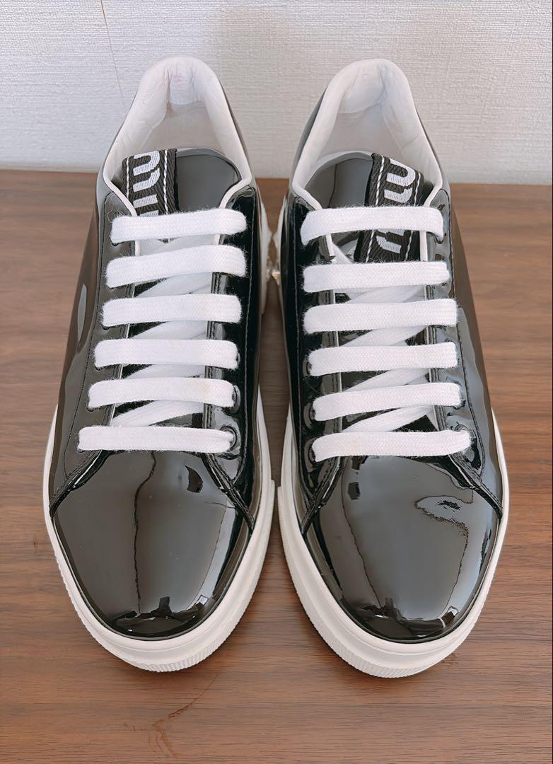 ◆完売必至◆【MiuMiu】レザー スニーカー New Balance x Miu Miu 530 SL レザー スニーカー (MiuMiu