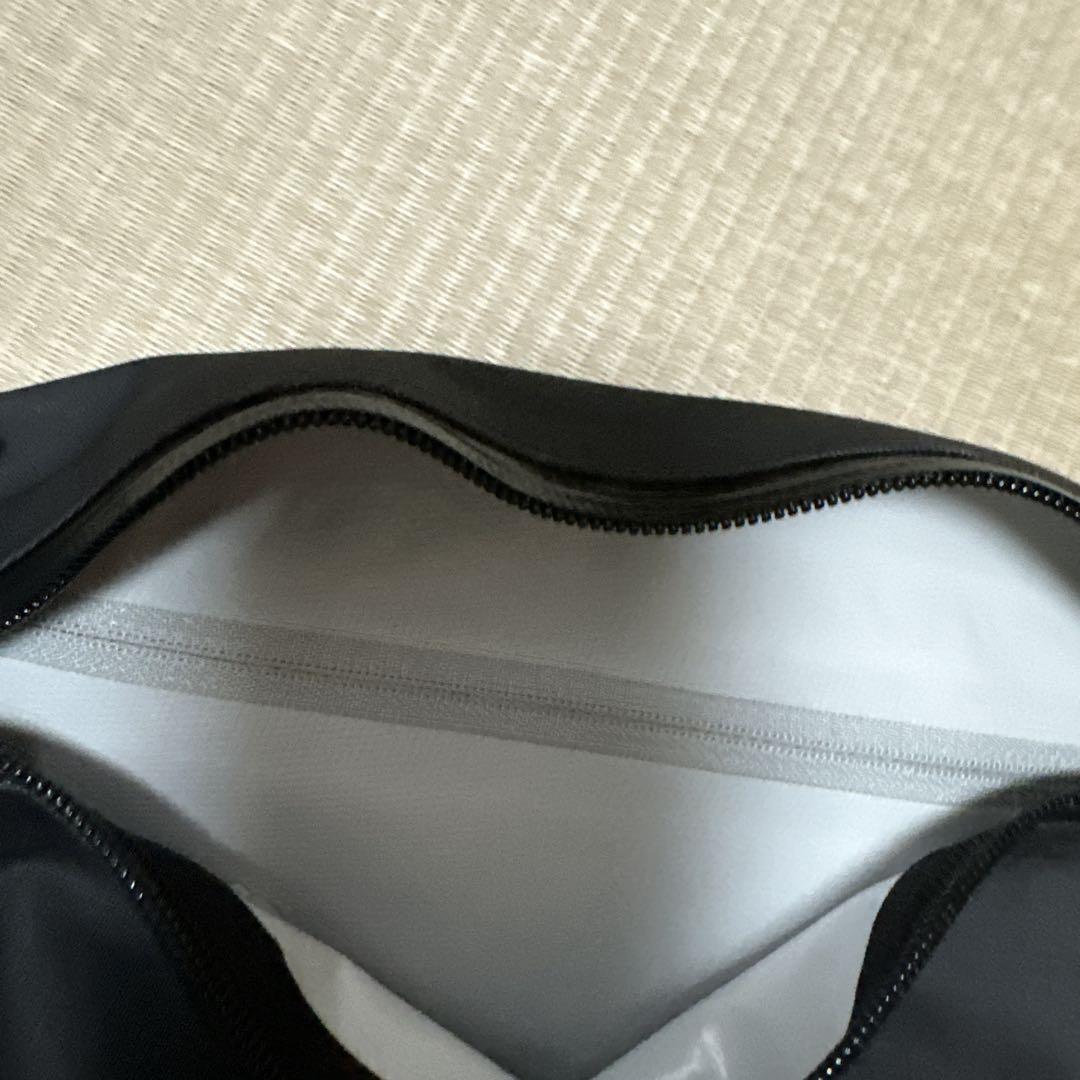 【新品タグ付き】ARC'TERYX グランヴィルクロスボディバッグ