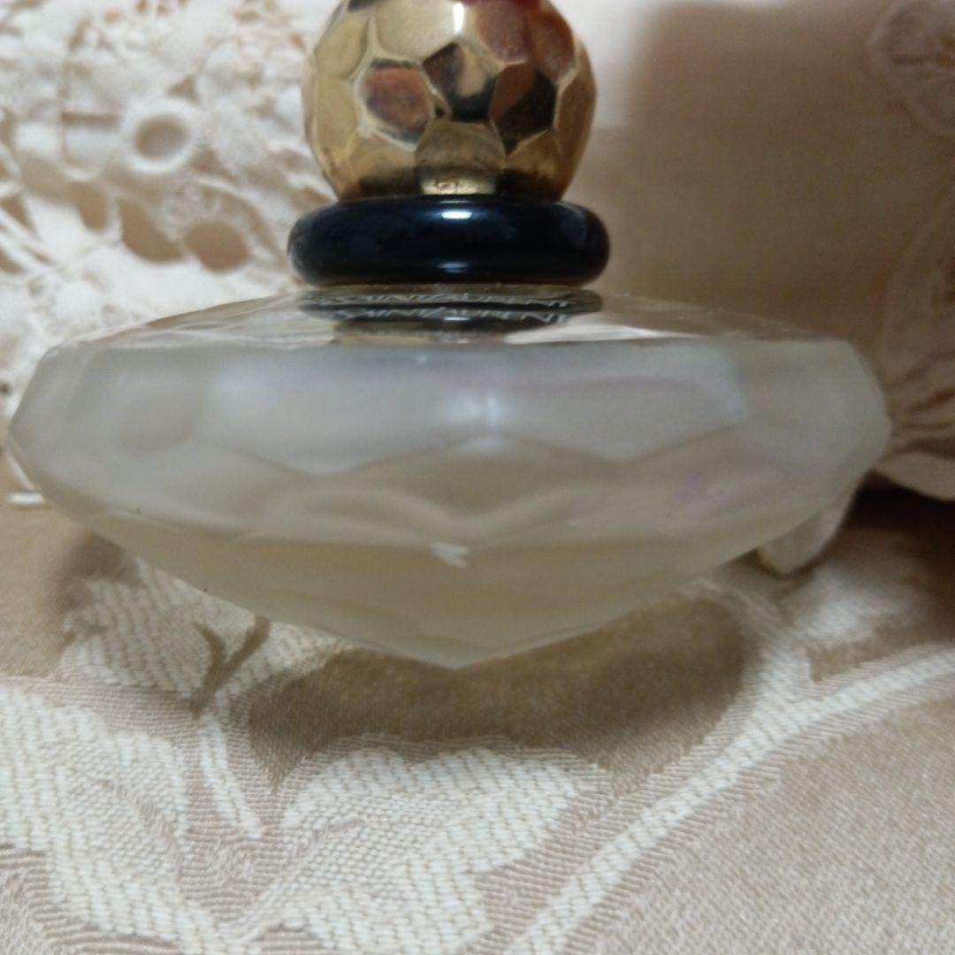 Yves Saint Laurent Baby Doll 香水 - メルカリ