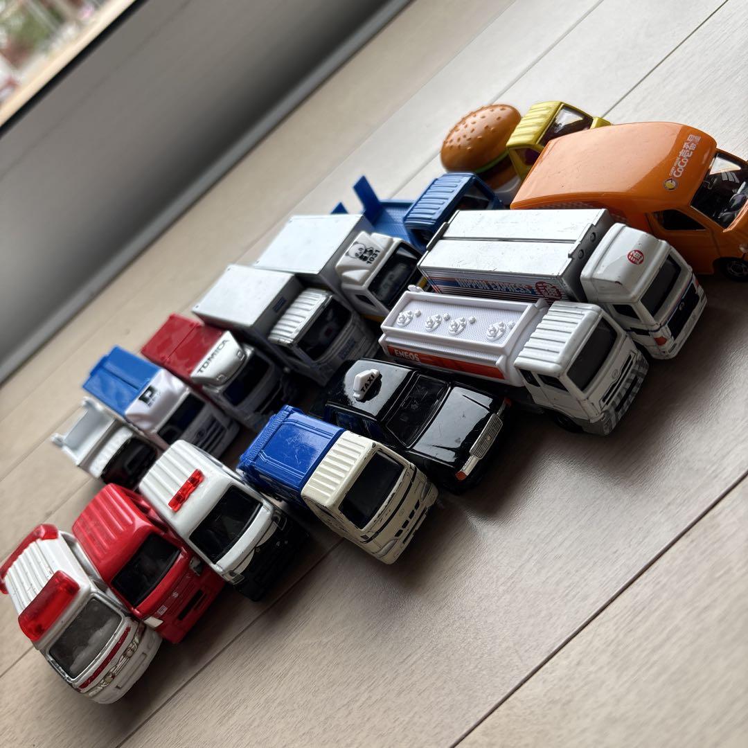 ミニカーセット 多様なデザイン働く車