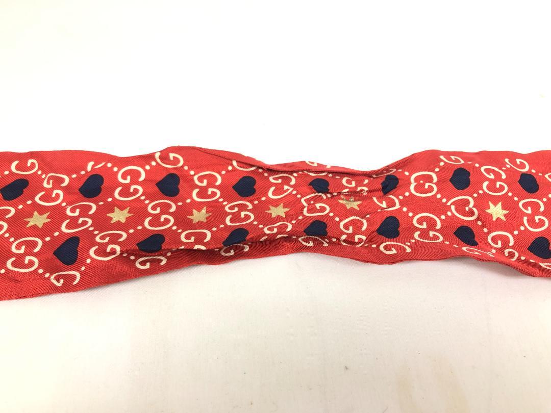 GUCCI グッチ ネックボウ スカーフ レッド ネイビー GUCCI グッチ ネックボウ スカーフ レッド ネイビー公式 ストア