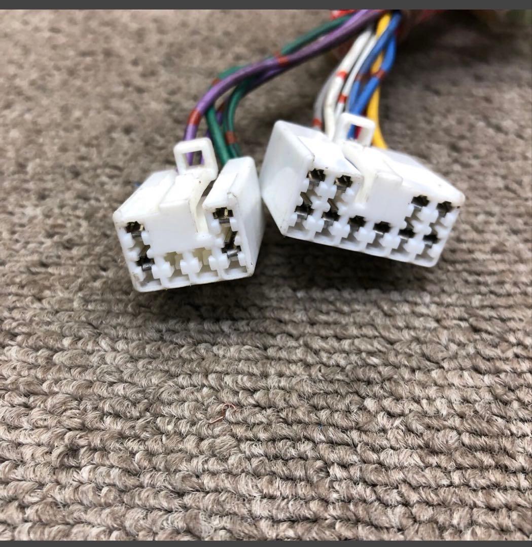 カーナビ Bluetoothユニット目立った傷や汚れなし