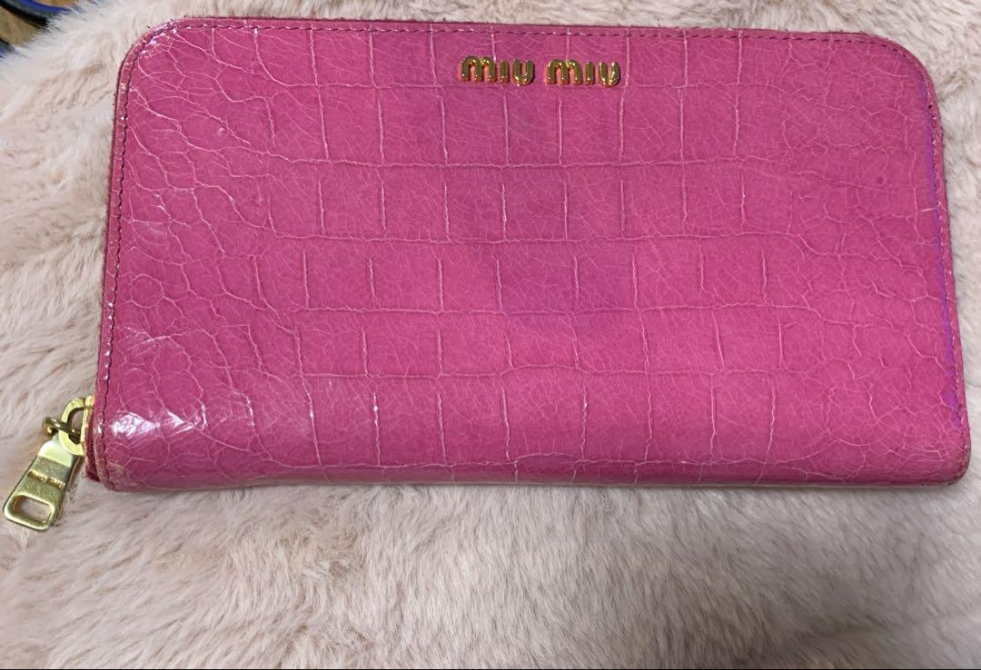 miumiu ミュウミュウ　クロコ型押し　ピンク長財布　美品　即購入OK 6,399円