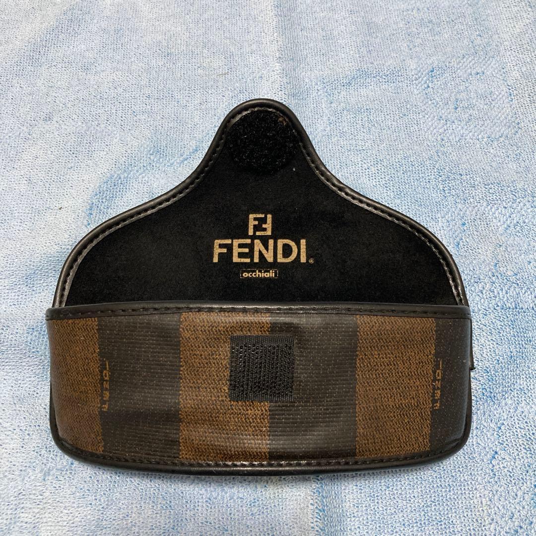 FENDI メガネケース ストライプデザインFendi