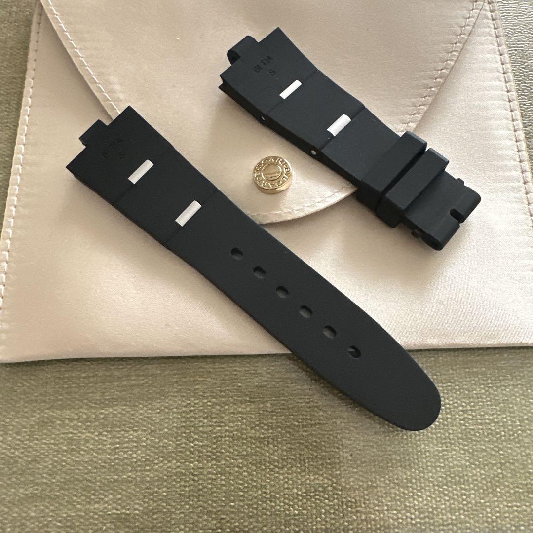 BVLGARI ビータ S ラバーベルト ブラック