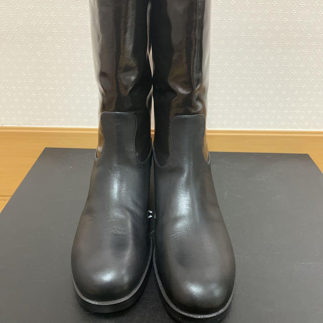 最終お値下げ　新品未使用　シャネル　ブーツ　エナメル　ブラック