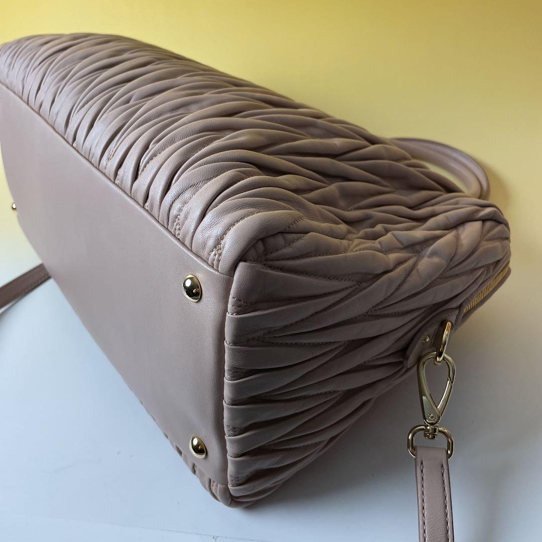 MIUMIU 極美品 2way マテラッセ CAMMEO ハンドバッグ ミュウ
