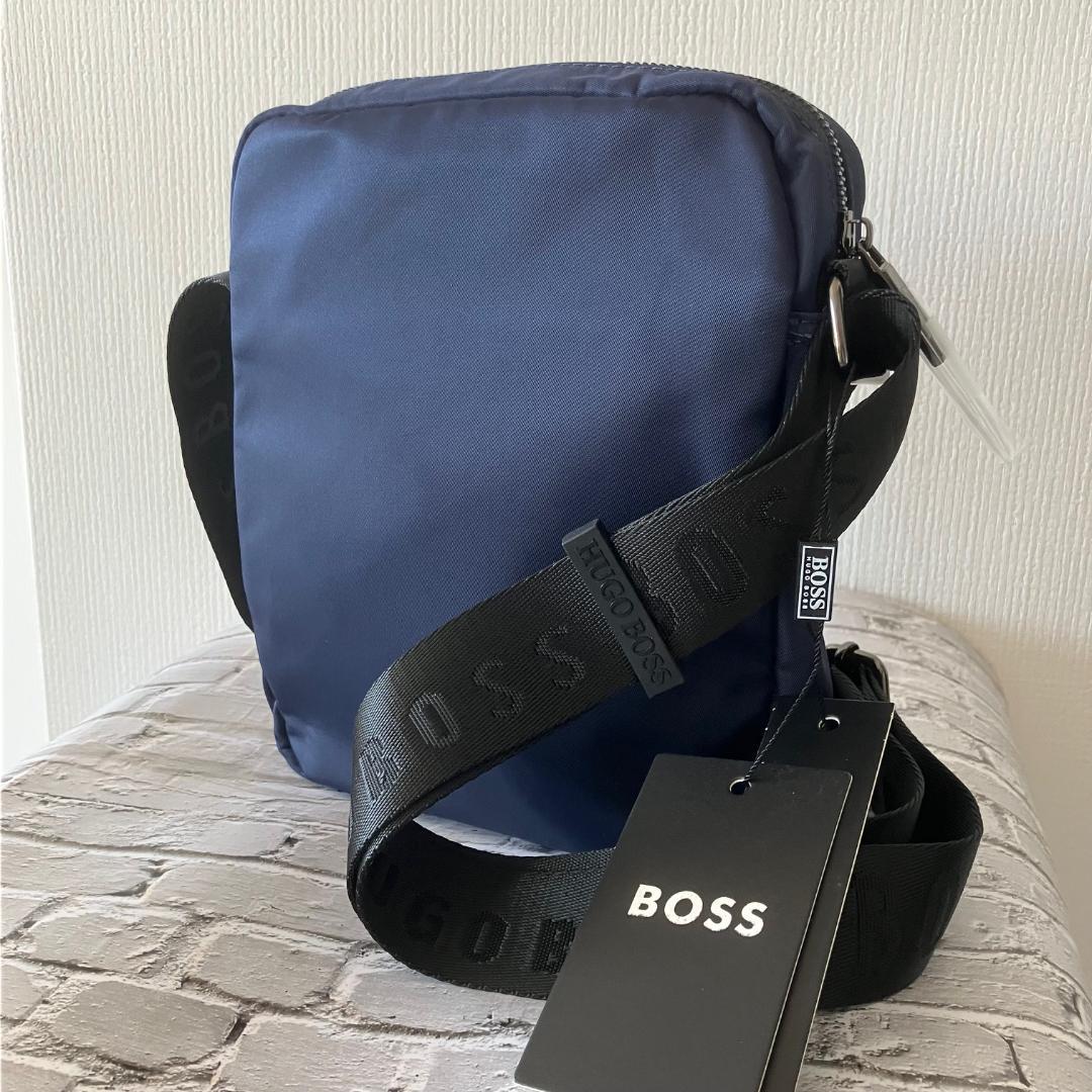 ☆新品・未使用☆　HUGO　BOSS　ショルダー　バッグ　ネイビー