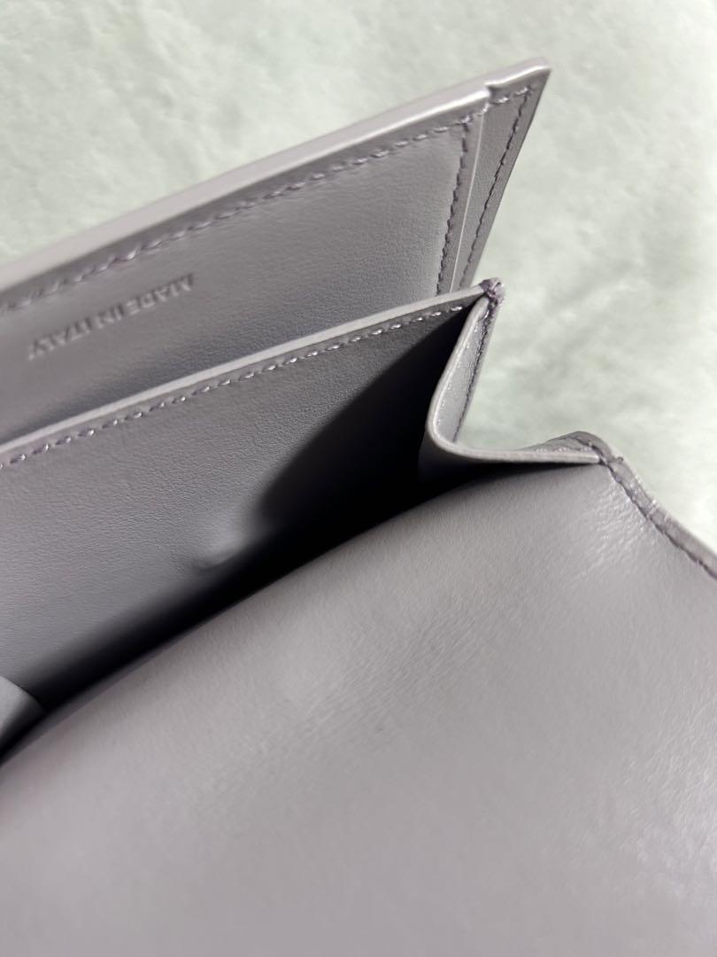 CELINE トリンオフ スモールフラップウォレット シャイニーカーフスキン