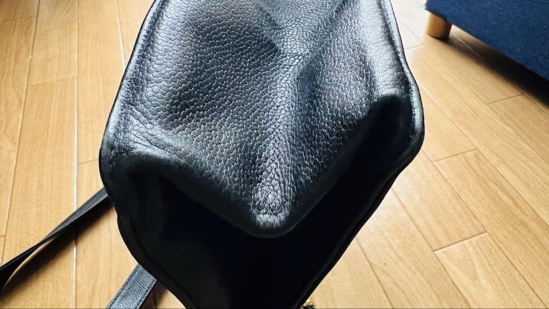 CHANEL： ココマーク チェーンショルダー トートバッグ ラムスキン