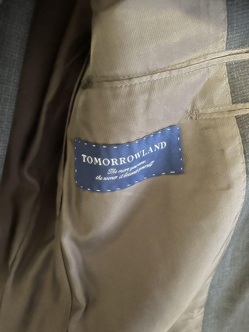 Tomorrowland スーツ