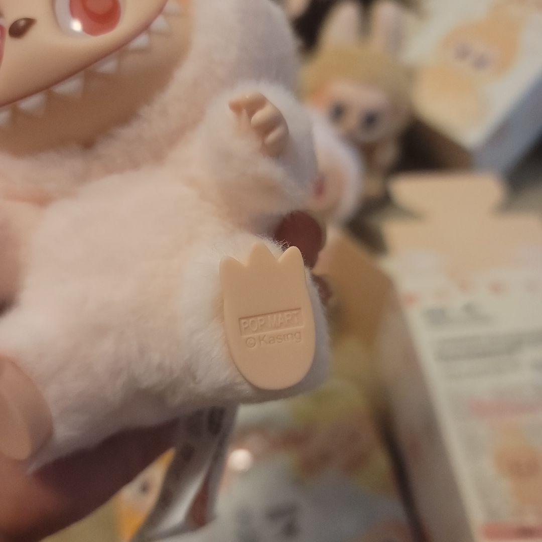 kkn Labubu Have a Seat DADA正規品を求めてる方へ