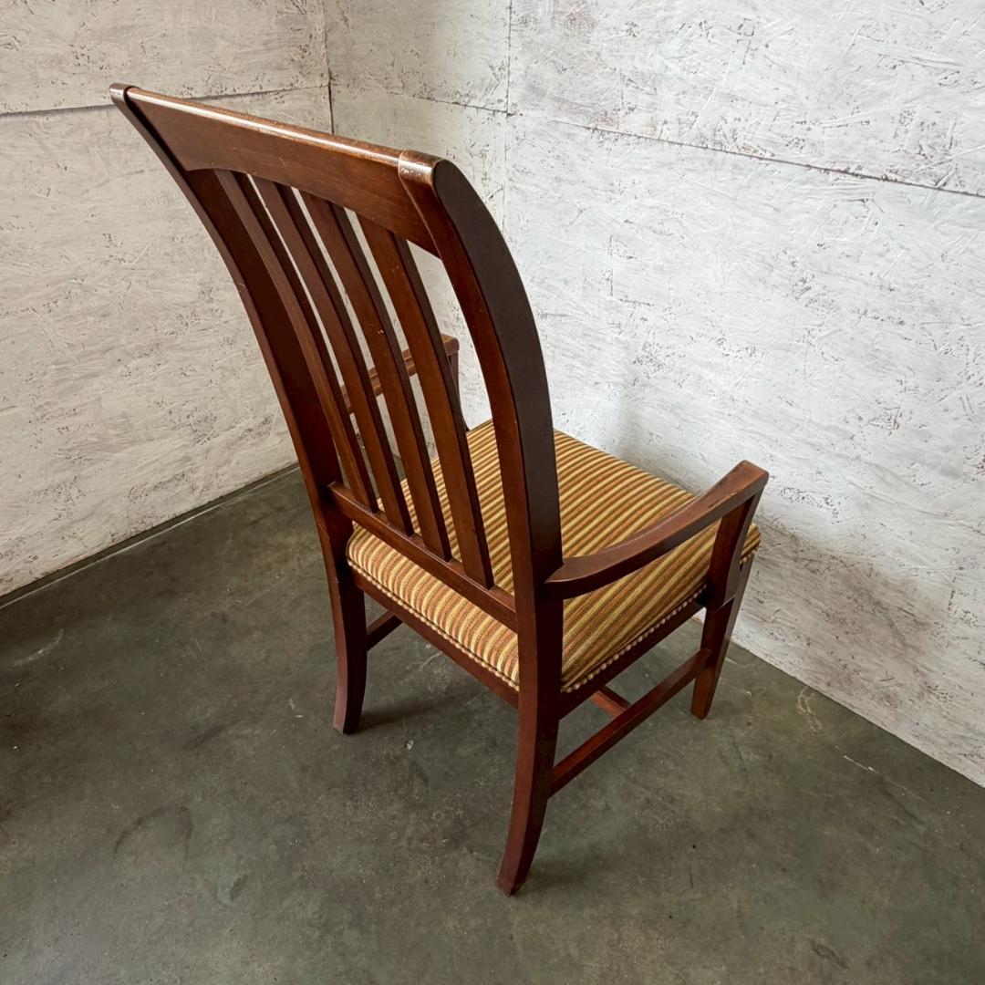 イーセンアーレン ダイニングチェア