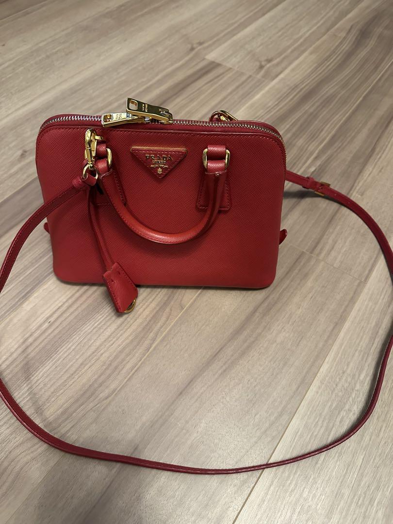 ホット商品 再再値下げ】PRADA プラダ 2WAYサフィア-ノショルダー バッグ