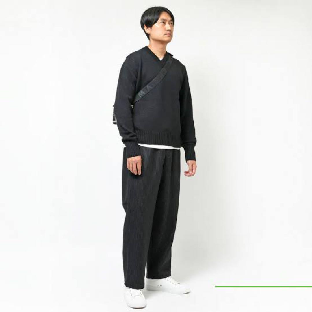 未使用品 HEUGN Collin カシミヤニット Vネック ブラック サイズ