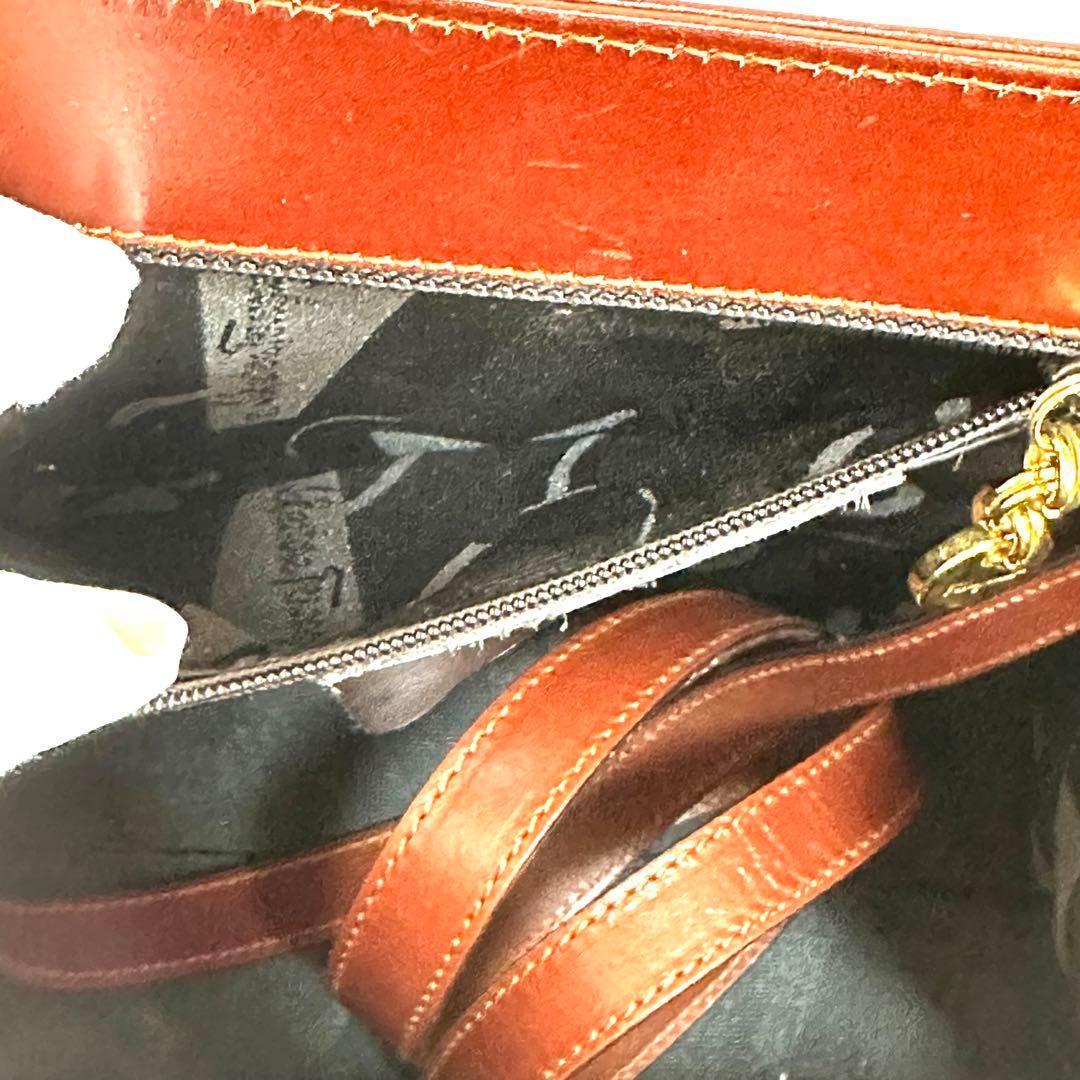 希少品】フェラガモ 2way バッグ ヴァラリボン ショルダーバッグ 希少品】フェラガモ 2way バッグ ヴァラリボン ショルダーバッグ