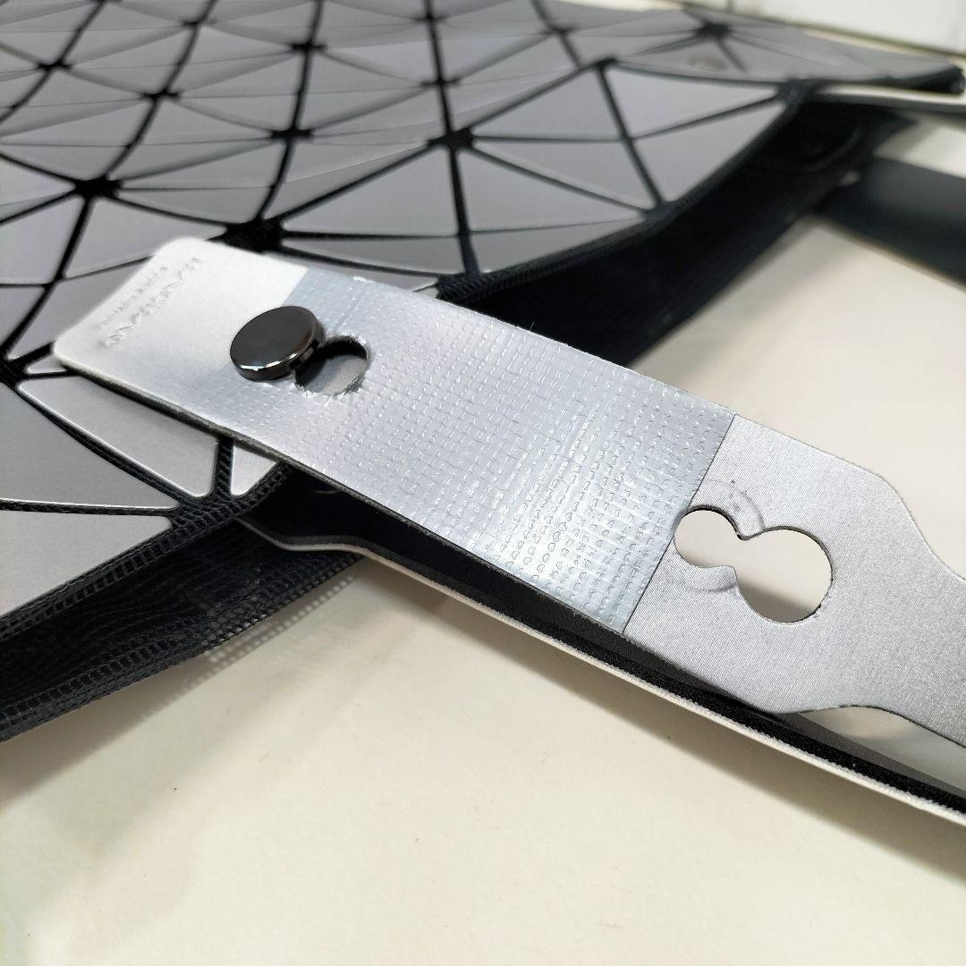 バオバオ イッセイミヤケ トートバッグ ルーセント シルバー 肩掛け可能 バオバオ イッセイミヤケ トートバッグ ルーセント シルバー 肩掛け可能