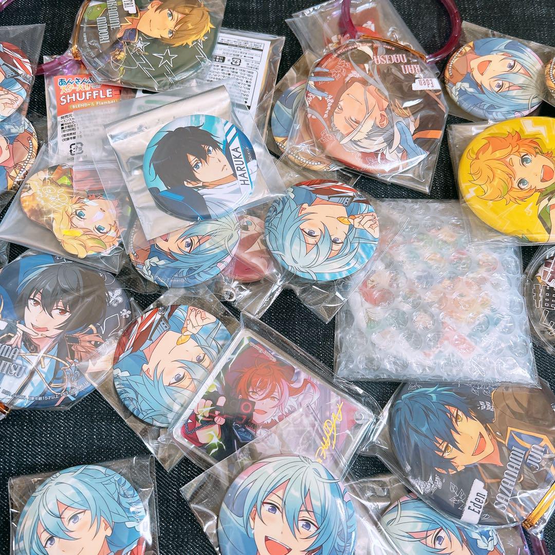 アニメグッズ まとめ売り アクスタ アクキー 紙類 缶バッジなど