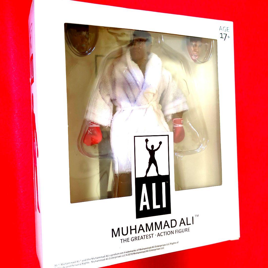 ファンの方に…Muhammad Ali可動式・フィギュアー未開封品の出品。