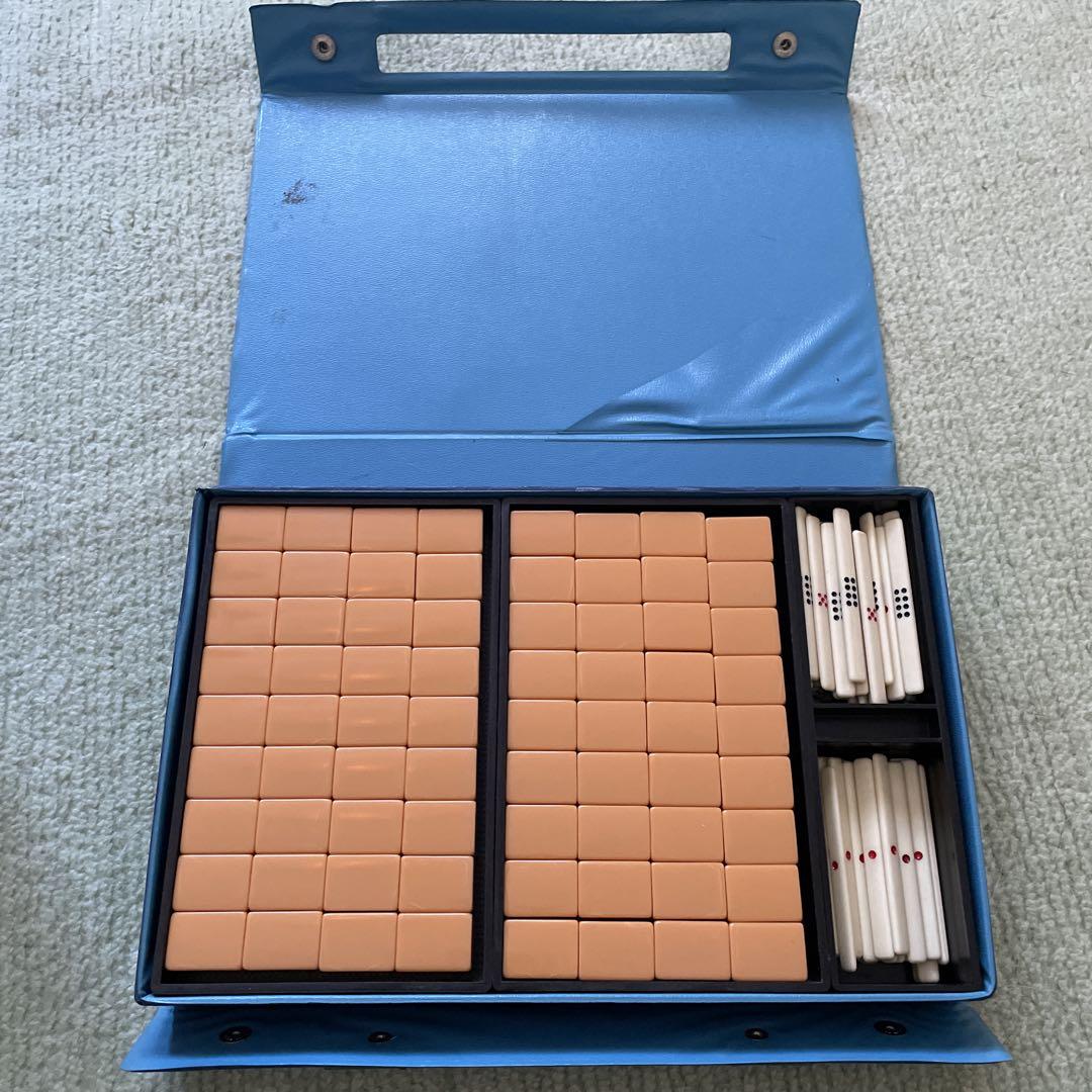 麻雀牌セット 青いケース付き 【未使用品】 374608f45c0ed7241a70621315b647