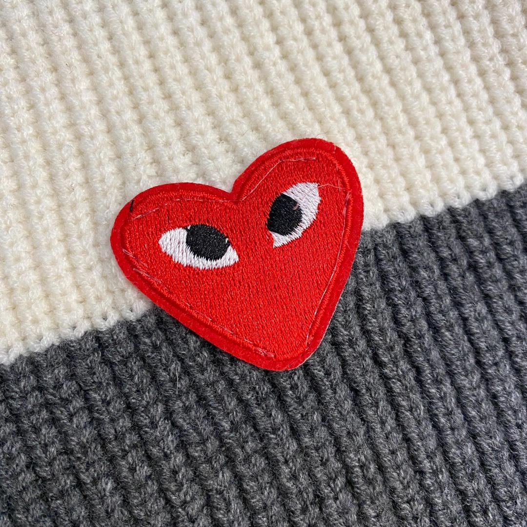 ストライプニットセーター ハート刺繍付き