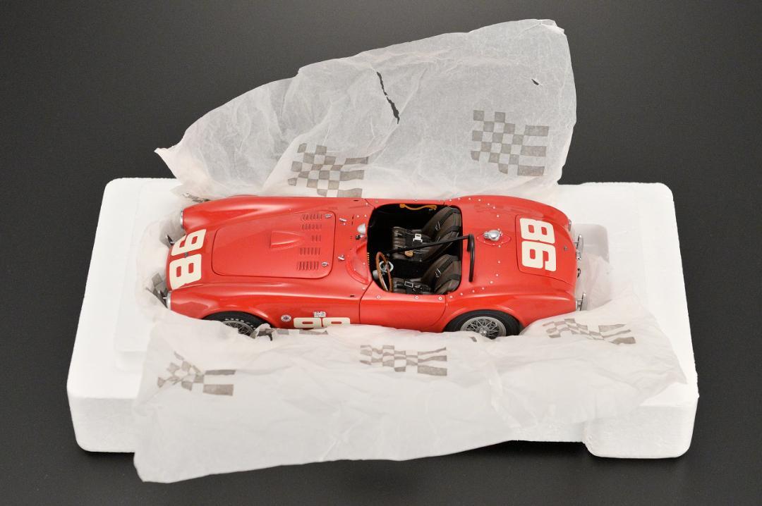 EXTO Cobra260 　(red)　 　　1/18サイズ EXTO Cobra260 (red) 1/18サイズ
