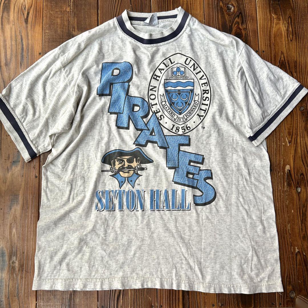 トップ ホール シートン USA製 パイレーツ バスケットボール Tシャツ ファングッズ