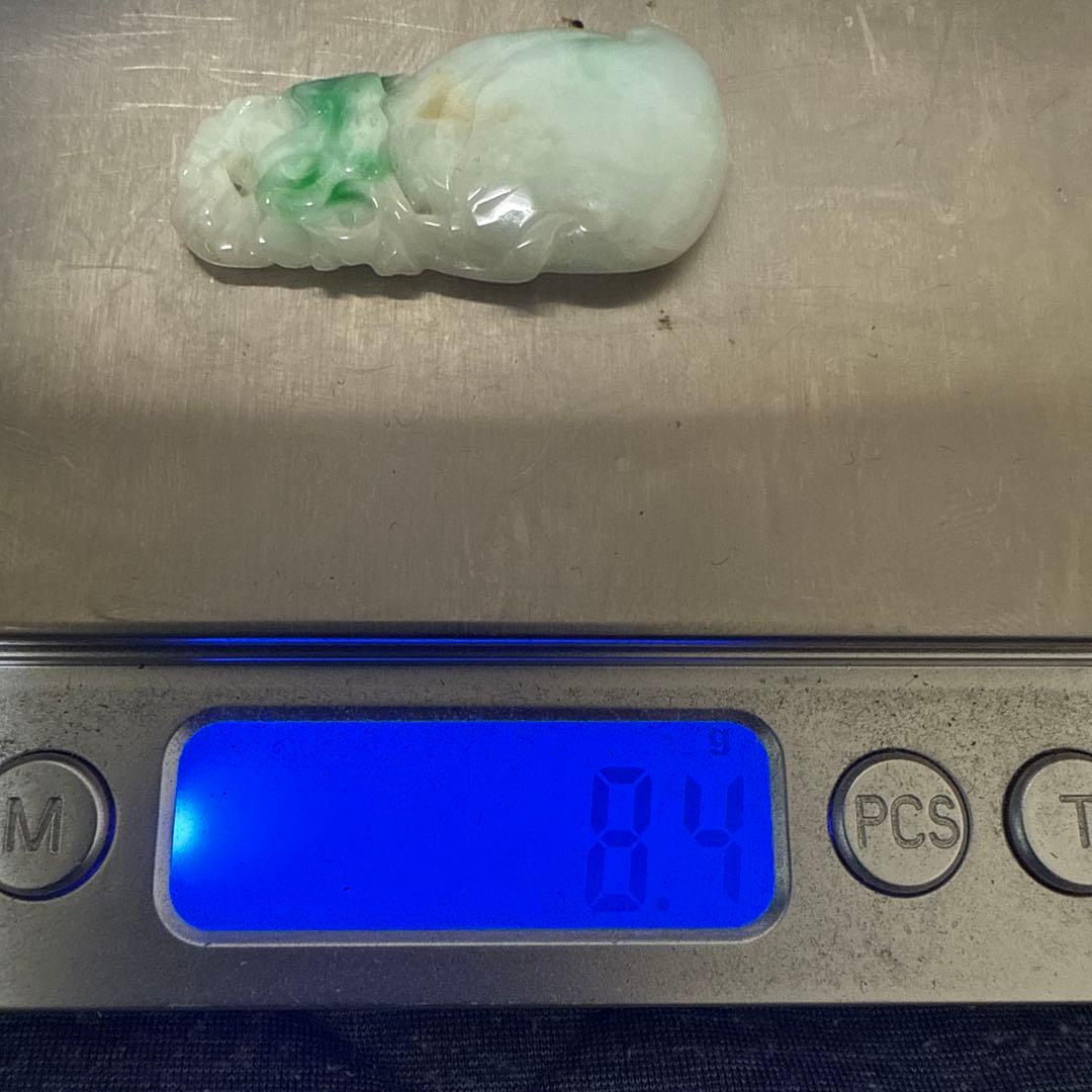 翡翠雕刻 ペタント時代物目立った傷や汚れなし