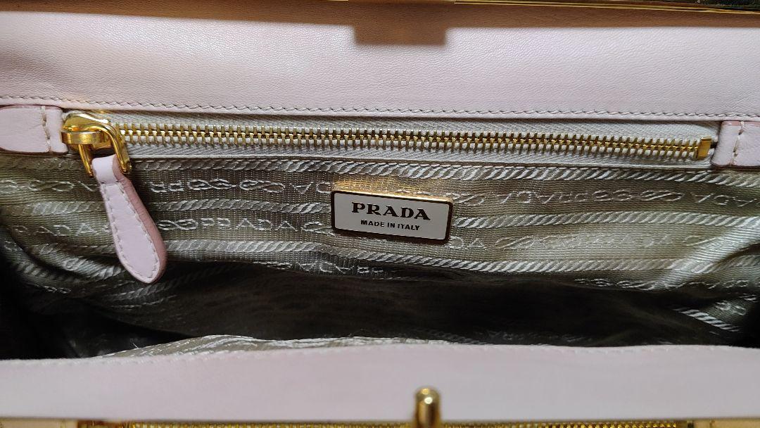 ✨美品✨PRADA DRESSY GAUFRE 羊革製 トートバッグ