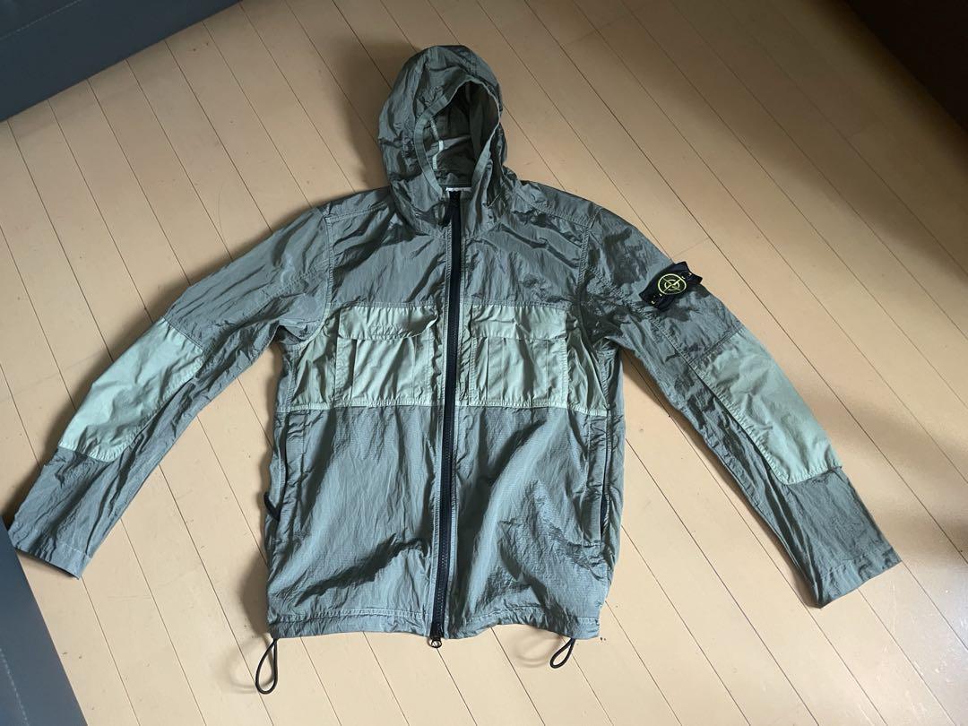STONE ISLAND フード付きナイロンジャケット