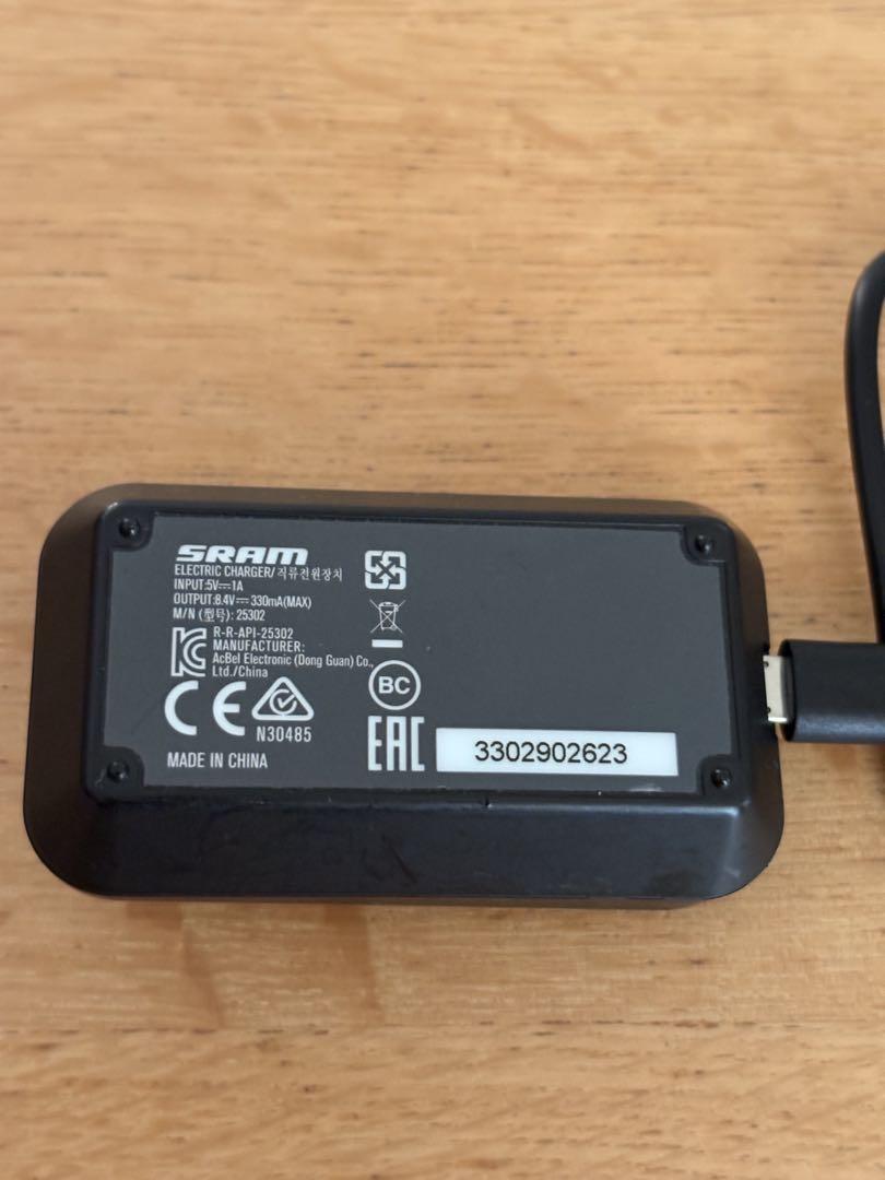SRAM バッテリーチャージャー e-tap , AXS 用充電器
