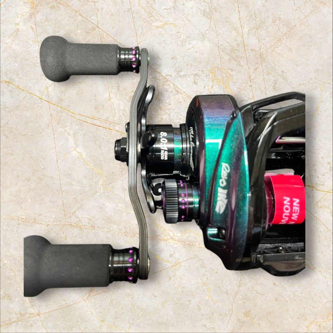 未使用Abu Garcia REVO4 IKE-SHS レボ 左 8.0:1