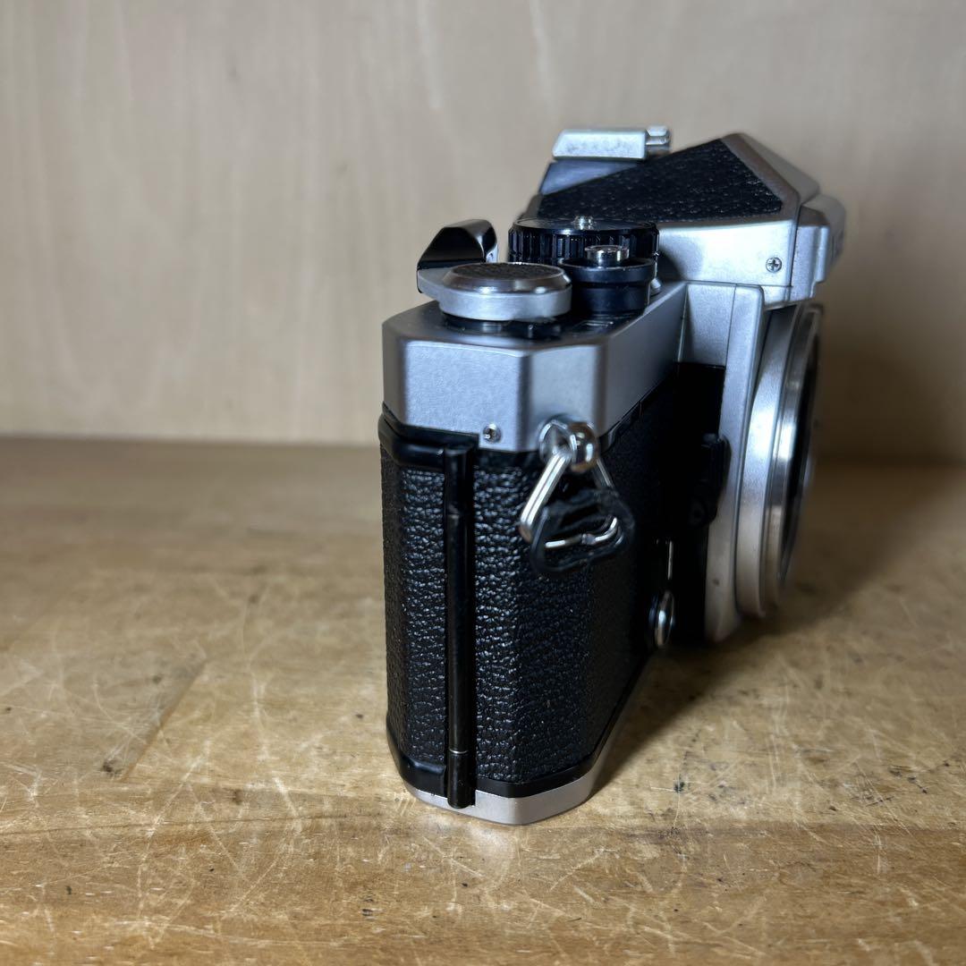 Nikon FE シンプルニコン　シルバーボディー　完動極美品
