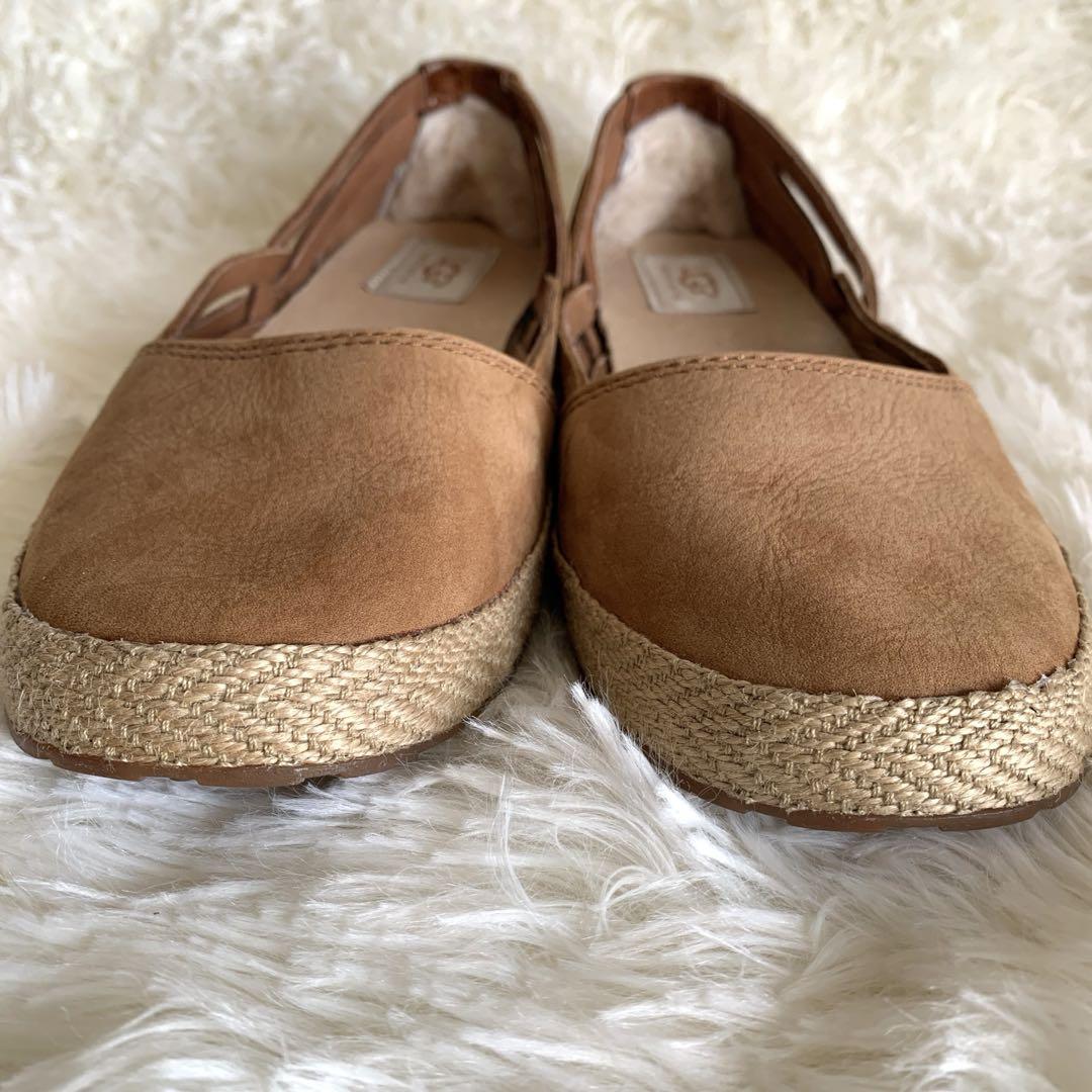 UGG アグ　フラットシューズ　24cm ベージュ　スウェード