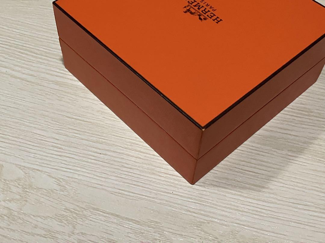 たろ【希少】HERMES ネックレスケース 空箱 たろ様専用【希少】HERMES ネックレスケース 空箱 - メルカリ