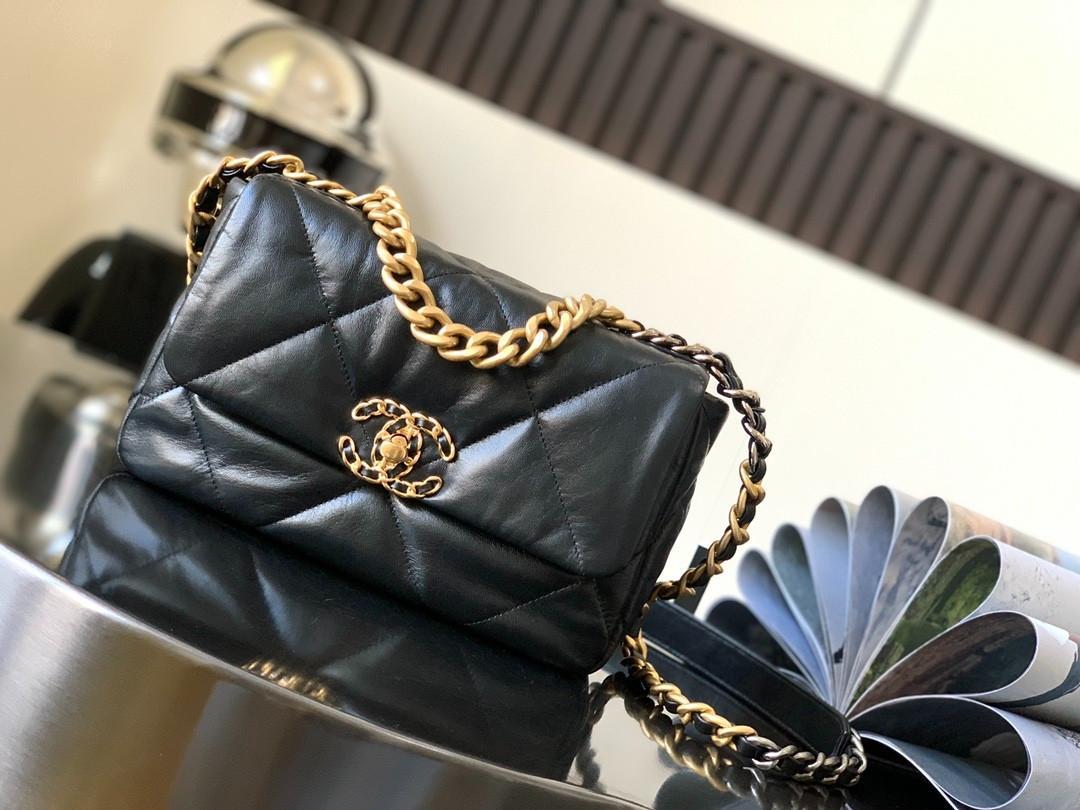 Chanel 黒 レザー ショルダーバッグ