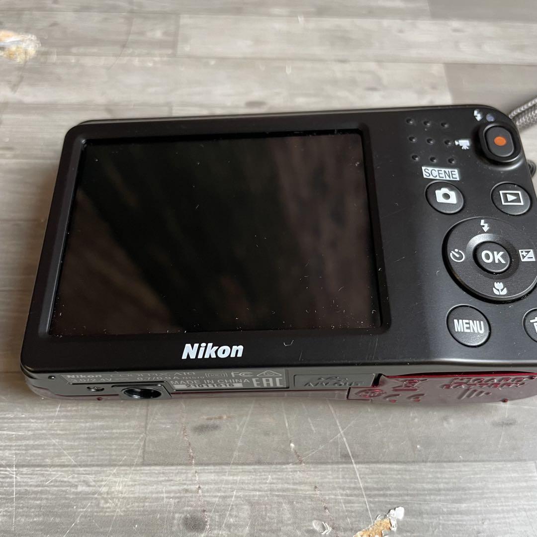 ニコン Nikon COOLPIX A10 レッド 乾電池式 デジタルカメラ 赤