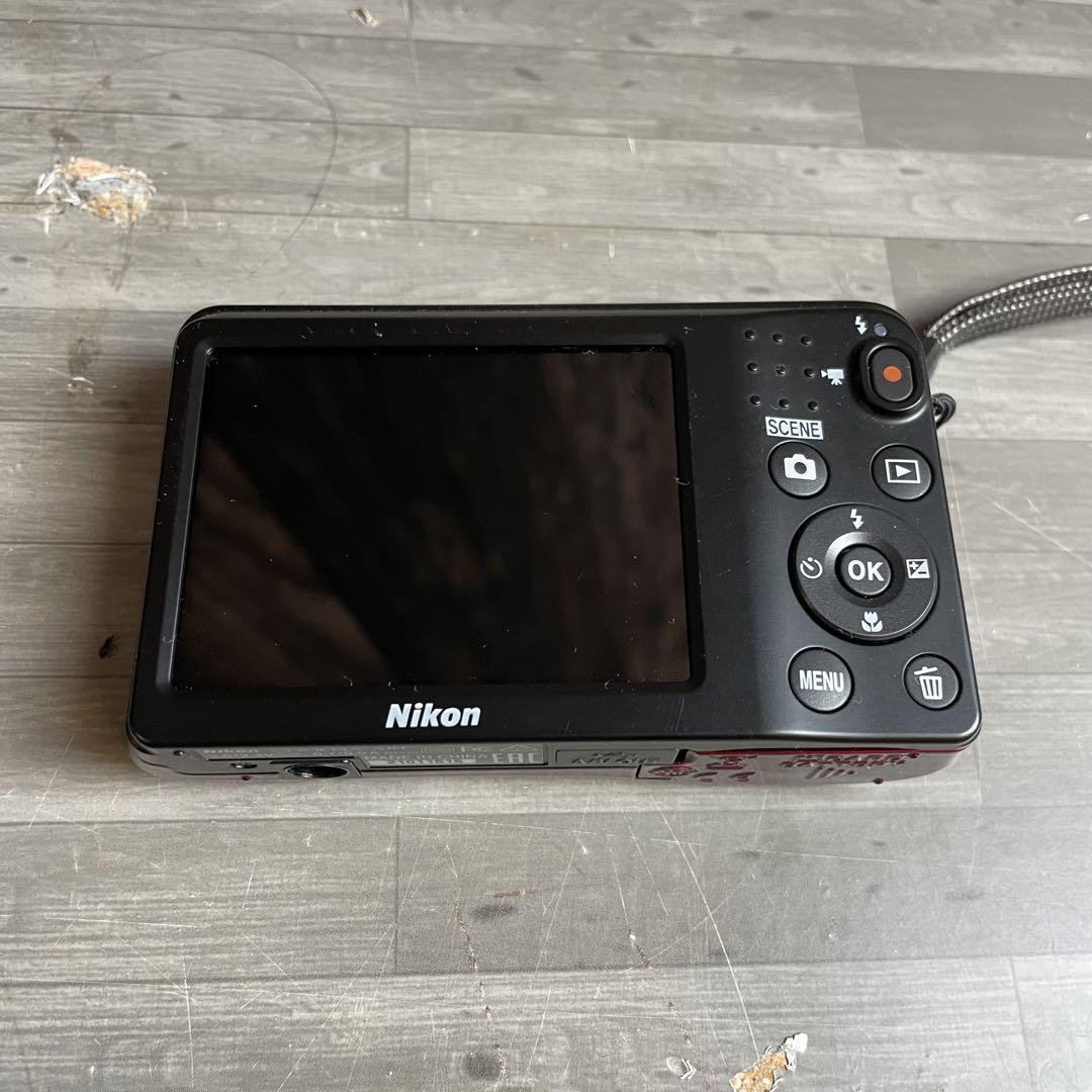 ニコン Nikon COOLPIX A10 レッド 乾電池式 デジタルカメラ 赤