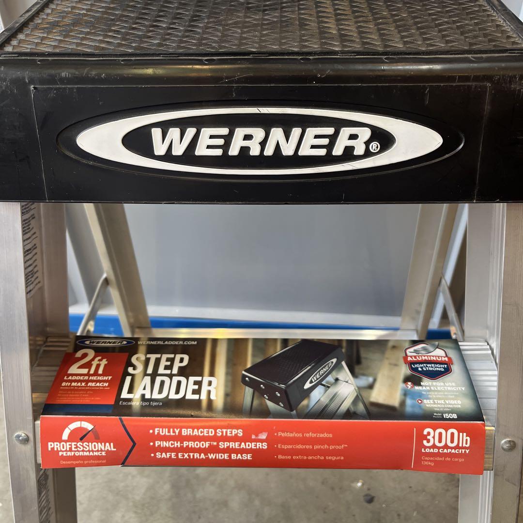WERNER 2ft Step Ladder