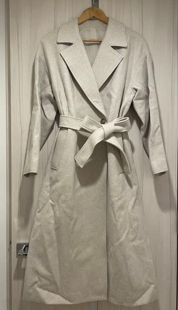 【美品】ベルテッドコート 100%ウール ロングコート ホワイト アイボリー M 【美品】ベルテッドコート 100%ウール ロングコート ホワイト アイボリー M