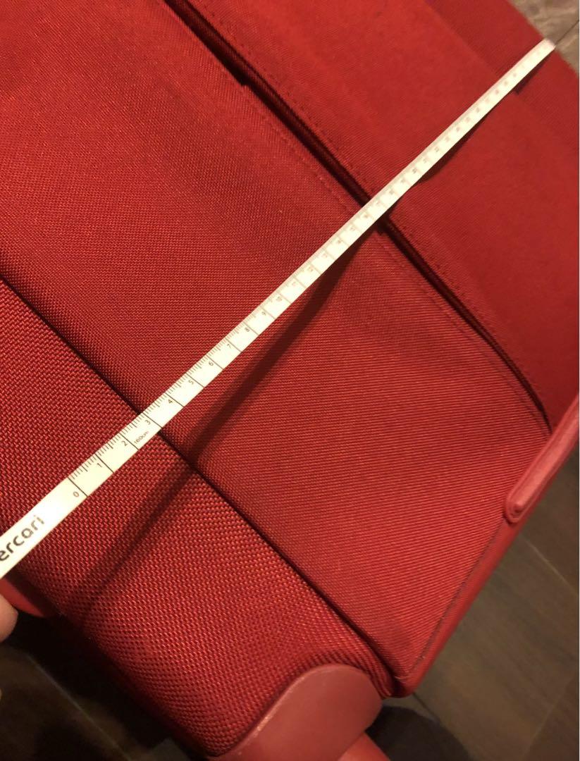 サムソナイト赤キャリーケース 小型