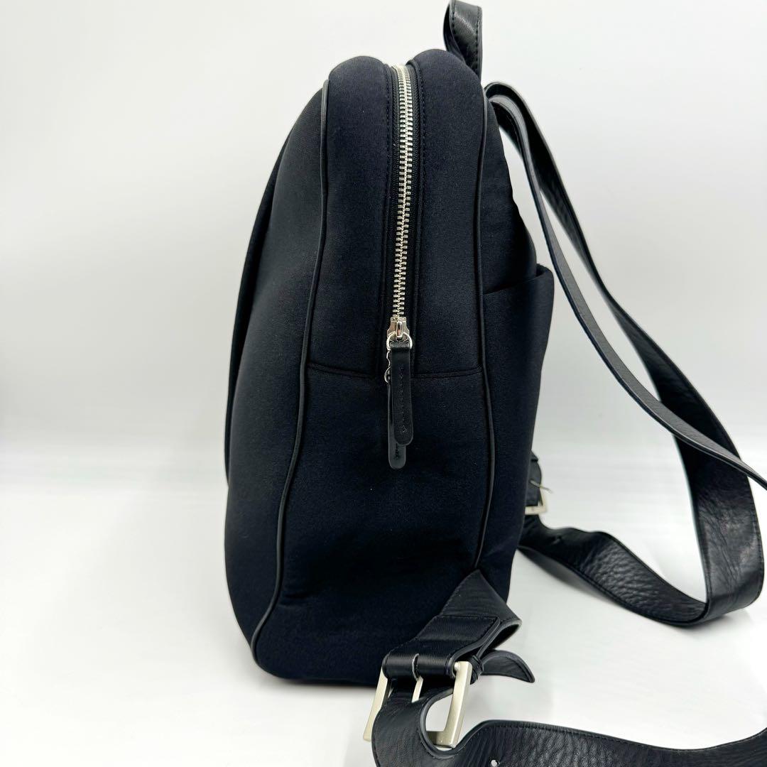 極美品 kawa kawa カワカワ リュック wet 黒 ブラック