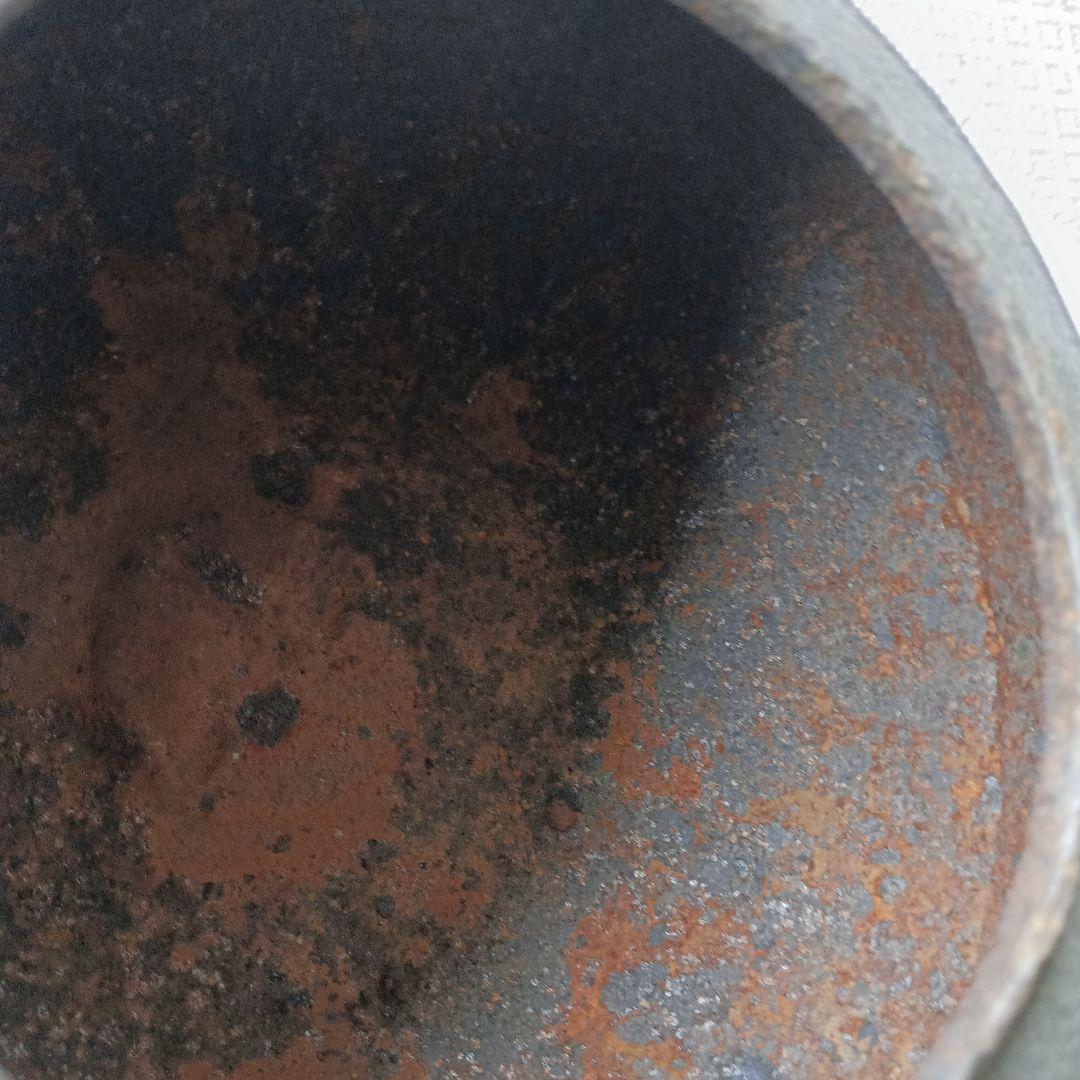 装飾的な模様の鋳鉄製鉄瓶傷や汚れあり