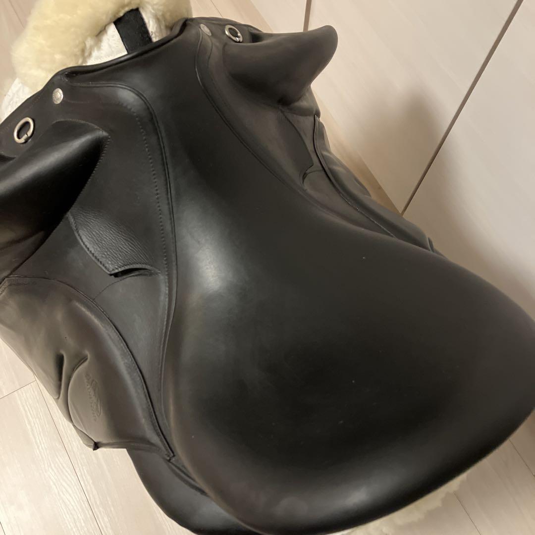 デボクー　馬場鞍　16.5 D3D ❤️デボクーの馬場鞍 マキラLAB 新品 17.5 カタログ落ちの為