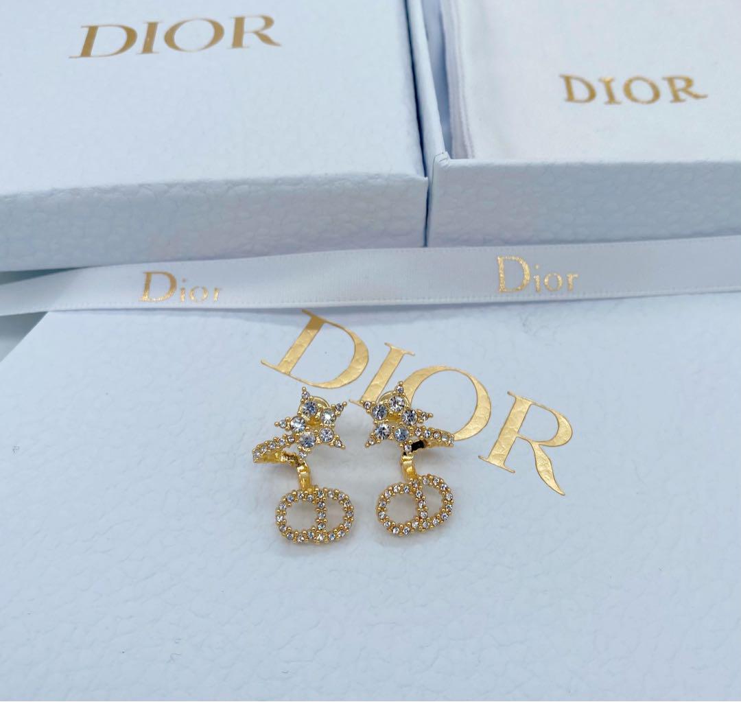 美品】 Dior 星 スター CDロゴ ヴィンテージ ピアス ピアス(両耳用