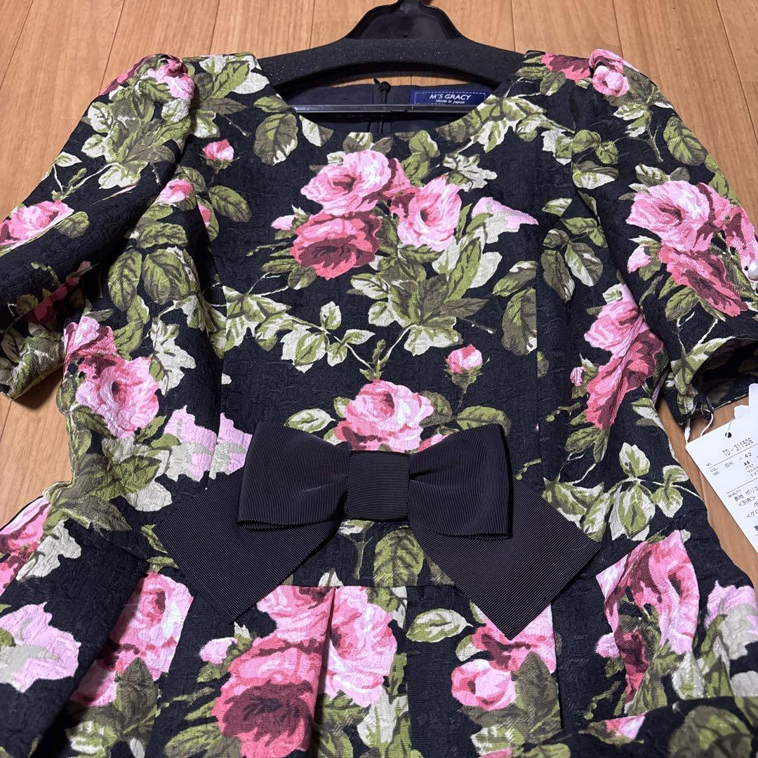 M'S GRACY 花柄 ワンピース 42新品。