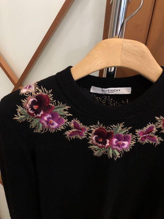GIVENCHY - ジパンシィ花柄セーターの通販 by Letoshop