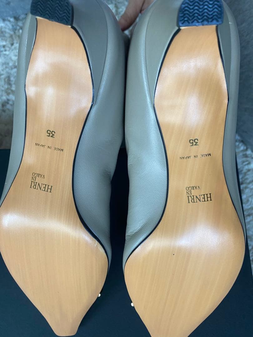 【新品未使用品 】HENRI EN BARGOグレー レザー ポインテッドトゥ 【新品未使用品 】HENRI EN BARGOグレー レザー ポインテッドトゥ