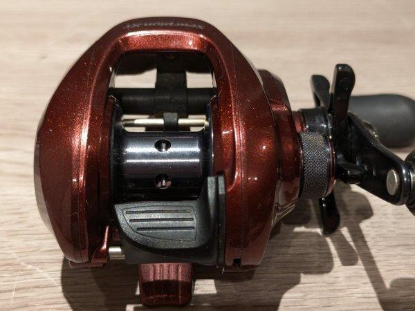 SHIMANO シマノ Scorpion スコーピオンXT1000 ベイトリール